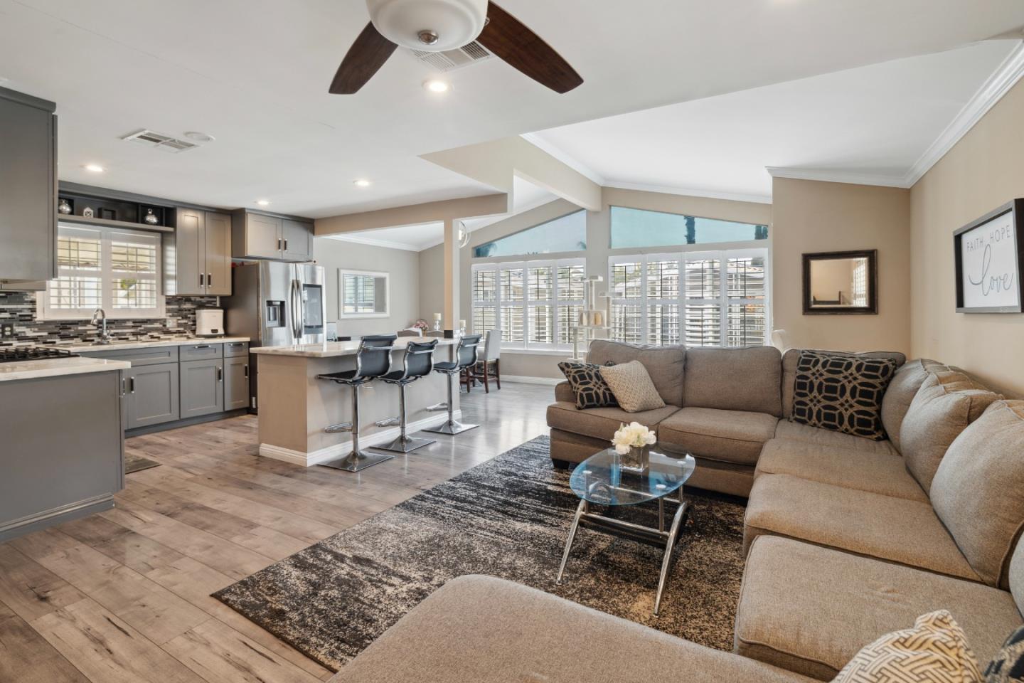 Detail Gallery Image 6 of 66 For 500 W 10th St #79,  Gilroy,  CA 95020 - 3 Beds | 2 Baths