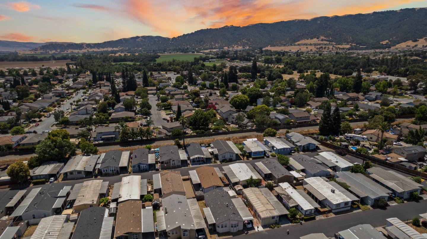 Detail Gallery Image 60 of 66 For 500 W 10th St #79,  Gilroy,  CA 95020 - 3 Beds | 2 Baths