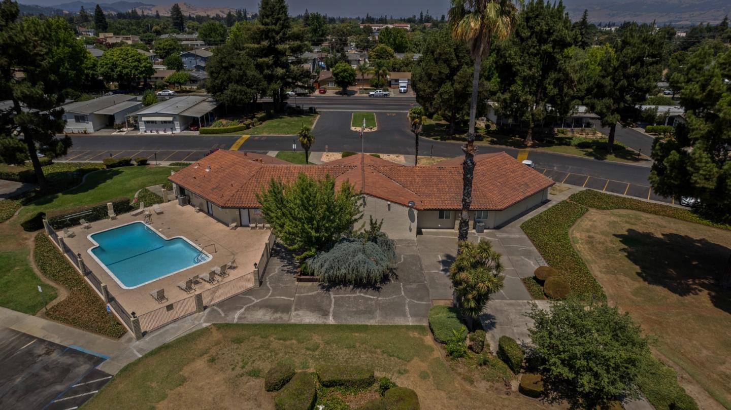 Detail Gallery Image 63 of 66 For 500 W 10th St #79,  Gilroy,  CA 95020 - 3 Beds | 2 Baths