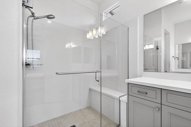 Detail Gallery Image 17 of 33 For 2080 White Oak Dr, Hollister,  CA 95023 - 2 Beds | 2 Baths