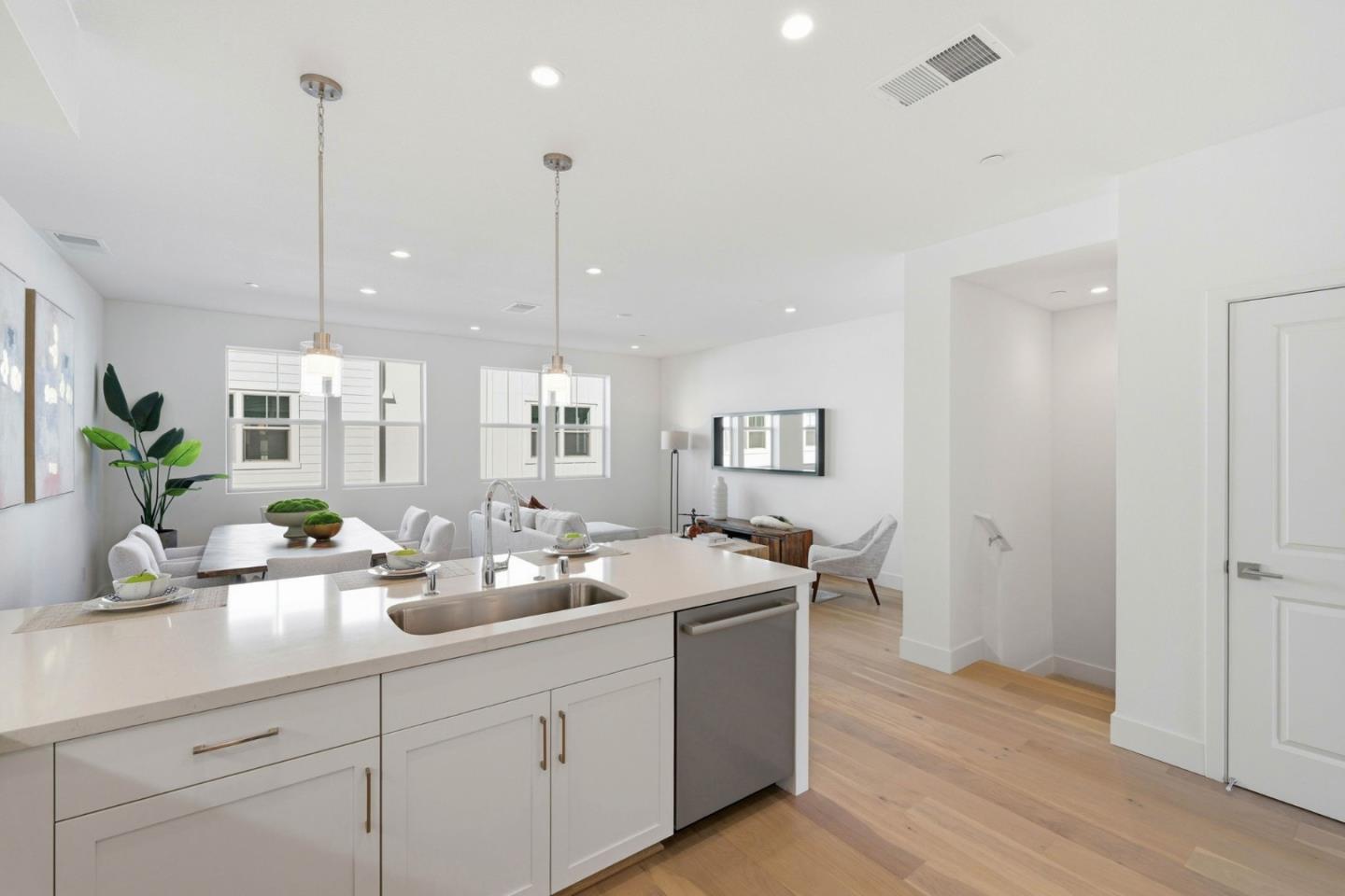 Detail Gallery Image 10 of 22 For 2739 Oak Rd, Walnut Creek,  CA 94597 - 3 Beds | 3/1 Baths