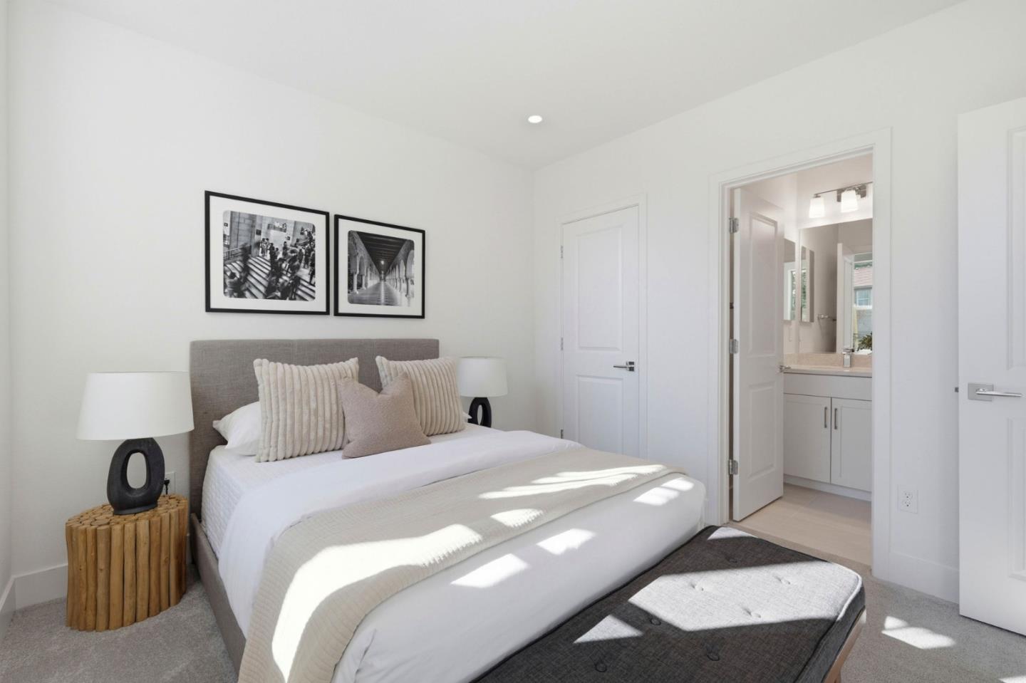 Detail Gallery Image 5 of 22 For 2739 Oak Rd, Walnut Creek,  CA 94597 - 3 Beds | 3/1 Baths