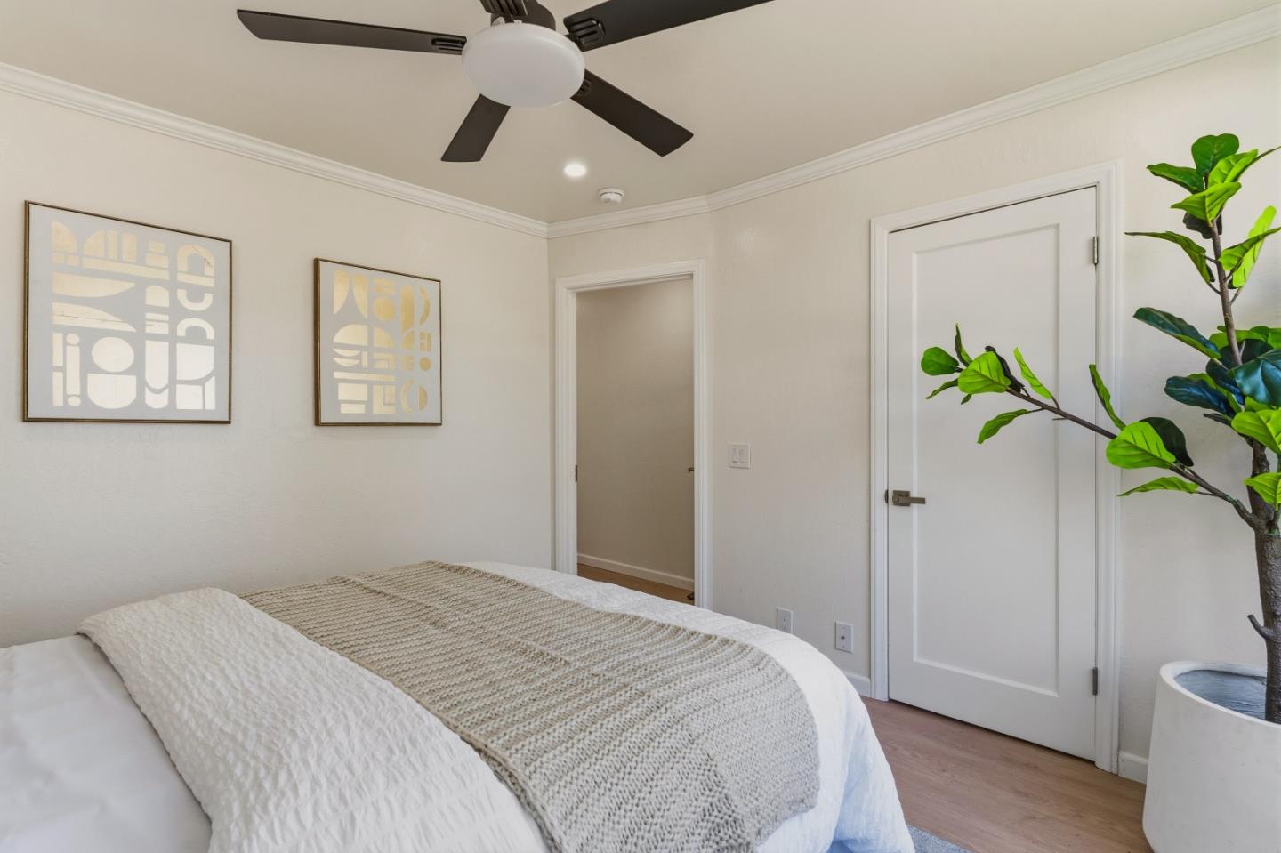 Detail Gallery Image 12 of 71 For 27 Yarnall Pl, Redwood City,  CA 94063 - 3 Beds | 1 Baths