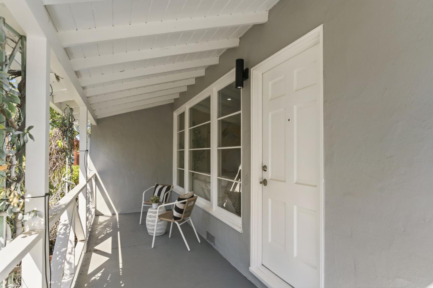 Detail Gallery Image 3 of 71 For 27 Yarnall Pl, Redwood City,  CA 94063 - 3 Beds | 1 Baths