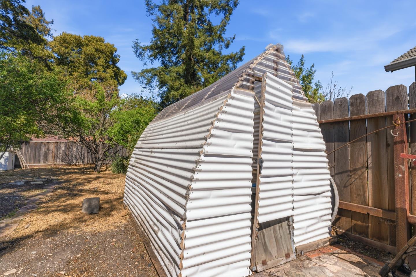 Detail Gallery Image 44 of 71 For 27 Yarnall Pl, Redwood City,  CA 94063 - 3 Beds | 1 Baths