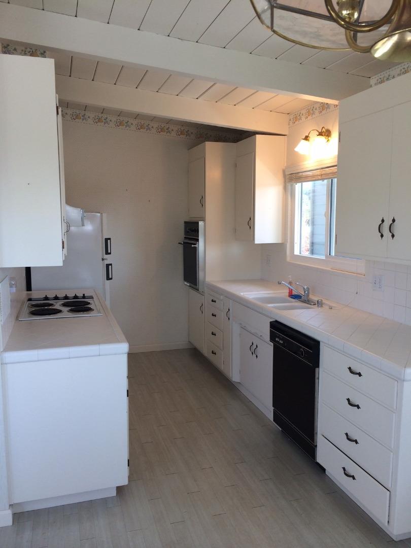 Detail Gallery Image 4 of 9 For 116 San Benito Ave, Aptos,  CA 95003 - 3 Beds | 2 Baths