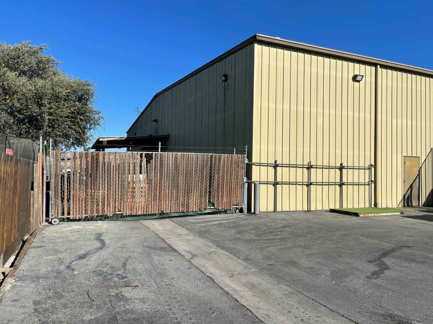 1260 Fourth Street, Hollister, CA, 95023