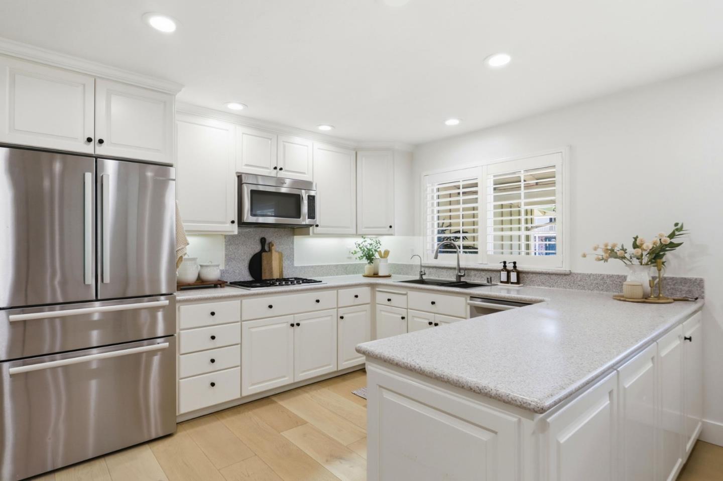 Detail Gallery Image 10 of 42 For 2260 Constitution Drive, San Jose,  CA 95124 - 5 Beds | 3 Baths