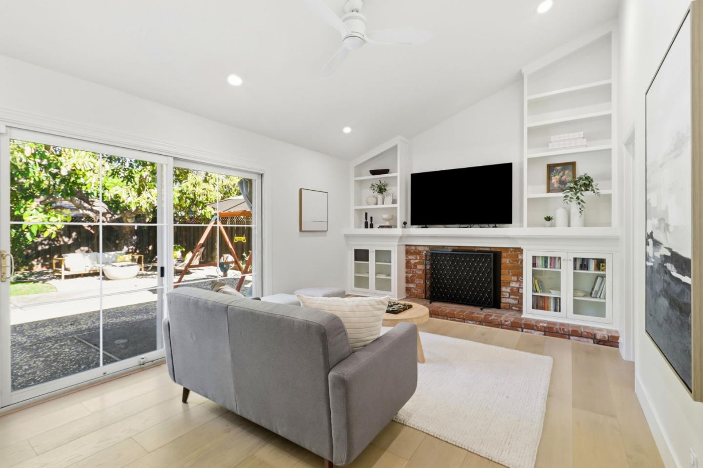 Detail Gallery Image 16 of 42 For 2260 Constitution Drive, San Jose,  CA 95124 - 5 Beds | 3 Baths