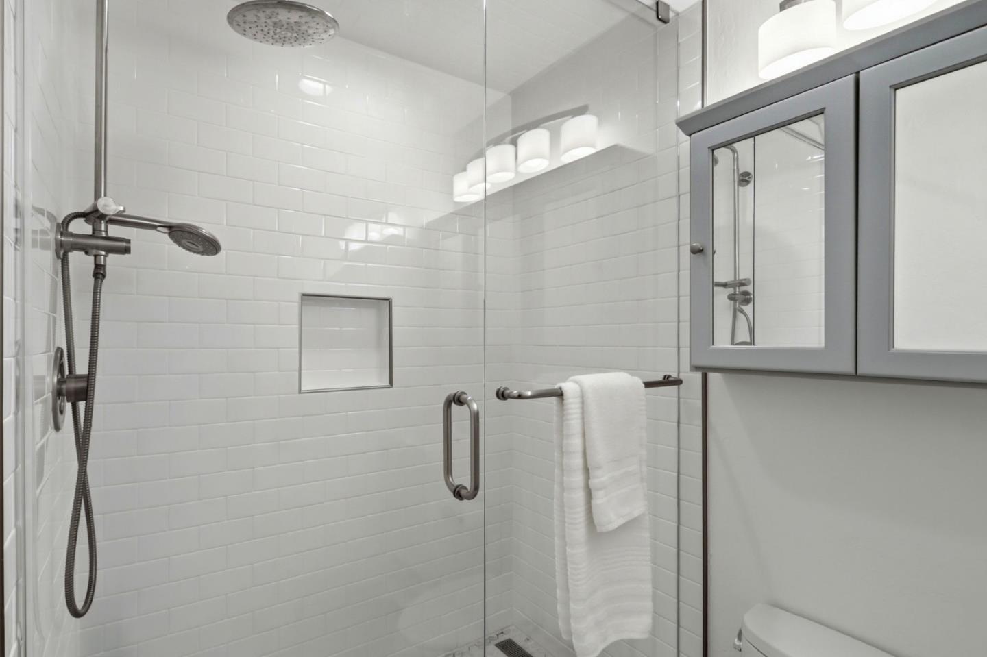 Detail Gallery Image 20 of 42 For 2260 Constitution Drive, San Jose,  CA 95124 - 5 Beds | 3 Baths