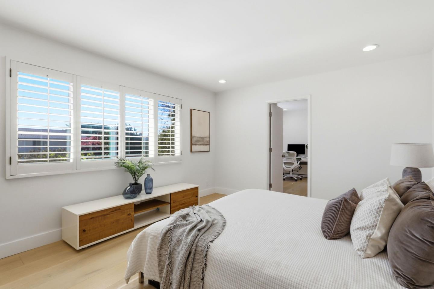 Detail Gallery Image 31 of 42 For 2260 Constitution Drive, San Jose,  CA 95124 - 5 Beds | 3 Baths