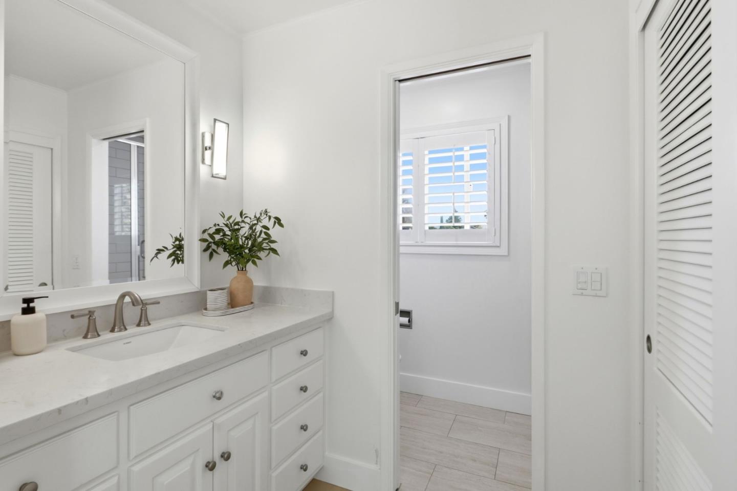 Detail Gallery Image 33 of 42 For 2260 Constitution Drive, San Jose,  CA 95124 - 5 Beds | 3 Baths