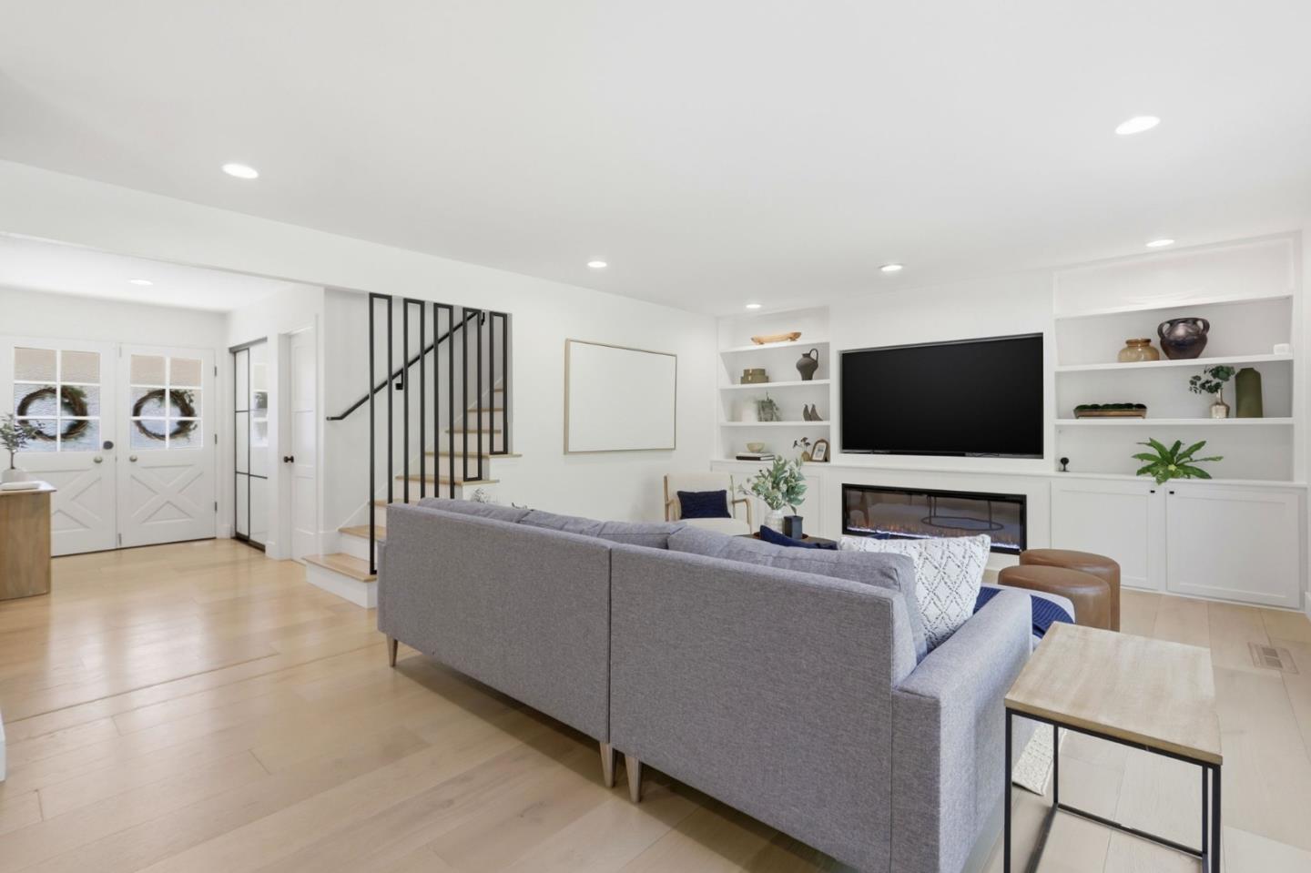 Detail Gallery Image 9 of 42 For 2260 Constitution Drive, San Jose,  CA 95124 - 5 Beds | 3 Baths