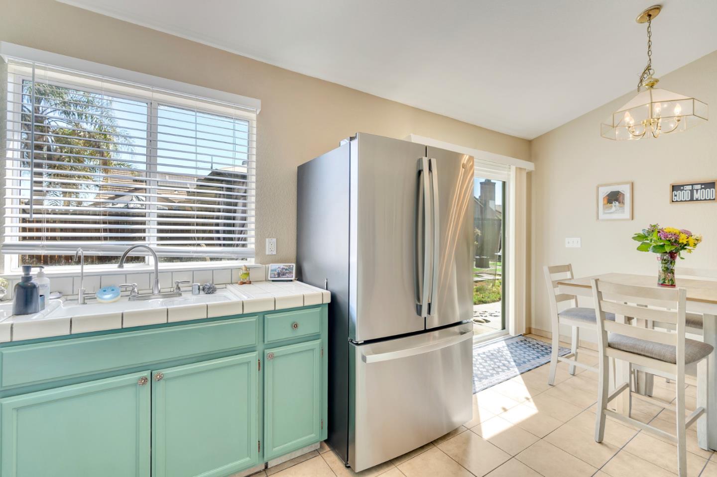 Detail Gallery Image 17 of 69 For 648 Pismo Way, Los Banos,  CA 93635 - 3 Beds | 2 Baths