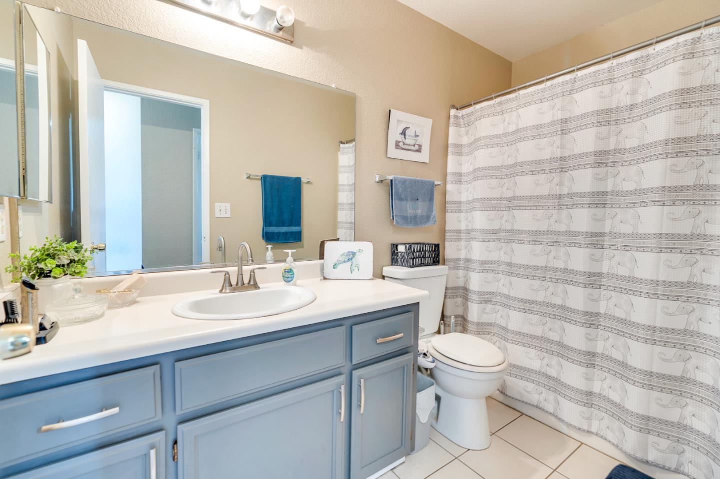 Detail Gallery Image 25 of 69 For 648 Pismo Way, Los Banos,  CA 93635 - 3 Beds | 2 Baths