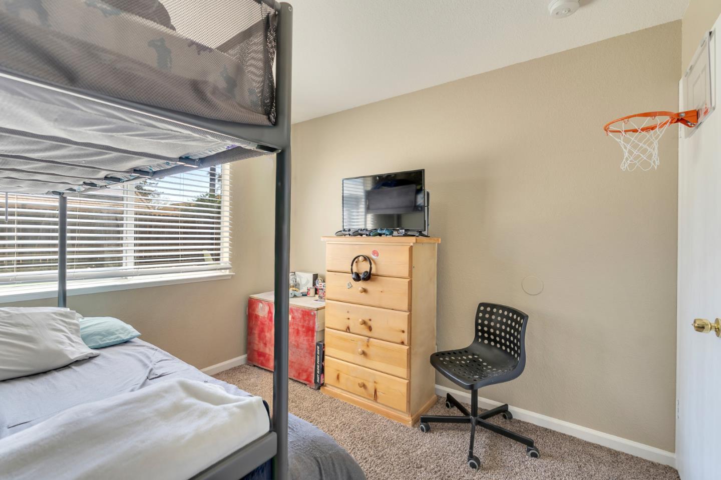 Detail Gallery Image 30 of 69 For 648 Pismo Way, Los Banos,  CA 93635 - 3 Beds | 2 Baths