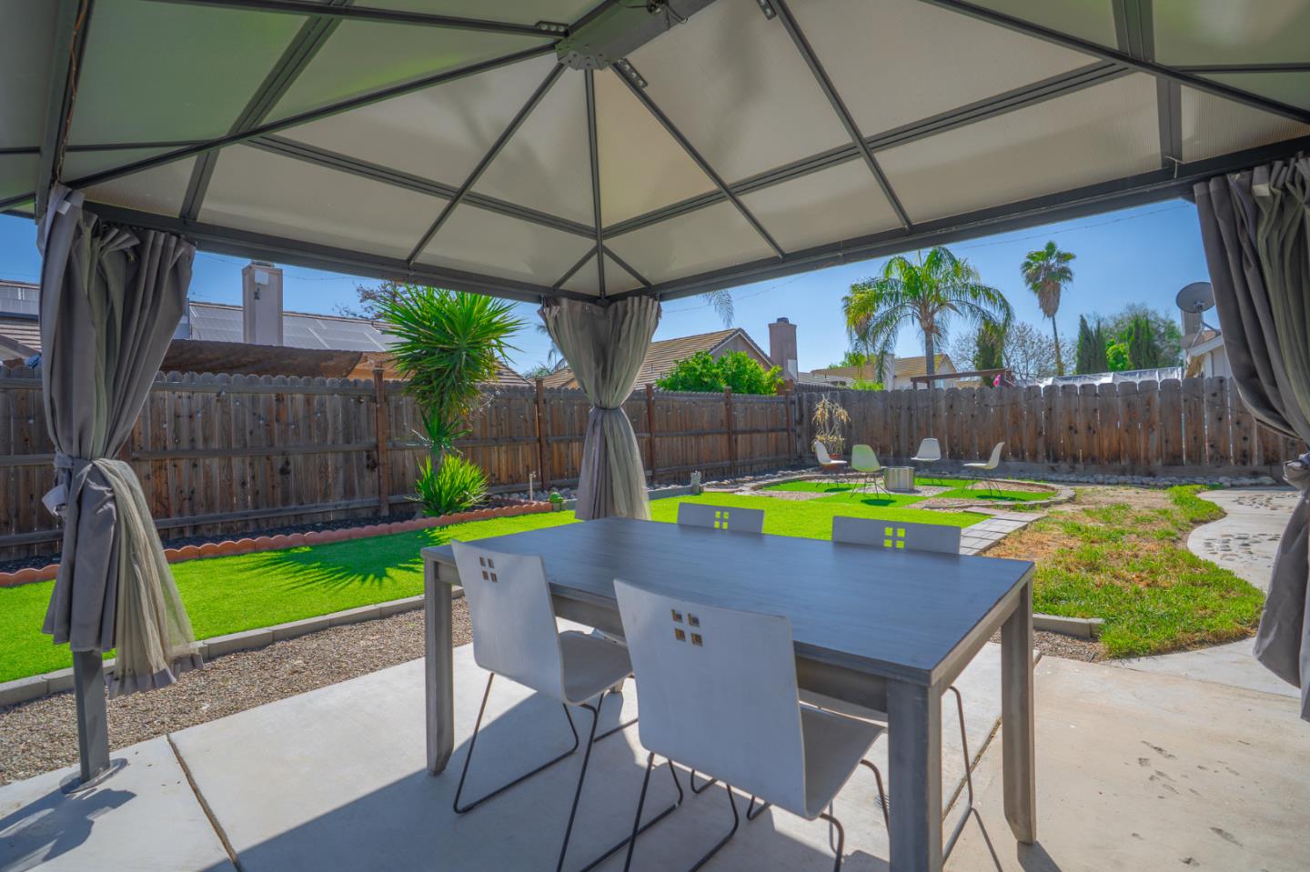 Detail Gallery Image 38 of 69 For 648 Pismo Way, Los Banos,  CA 93635 - 3 Beds | 2 Baths