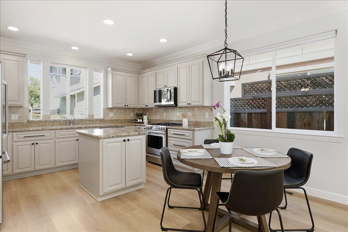 Detail Gallery Image 7 of 33 For 111 George Ct, Campbell,  CA 95008 - 4 Beds | 2/1 Baths