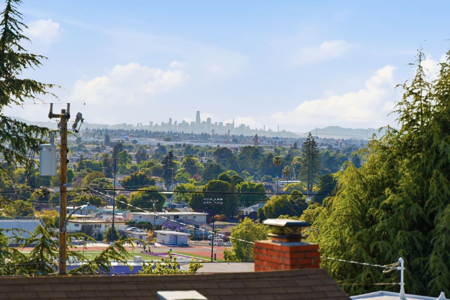 8622 Thermal ST, Oakland, CA 94605, Photo 2
