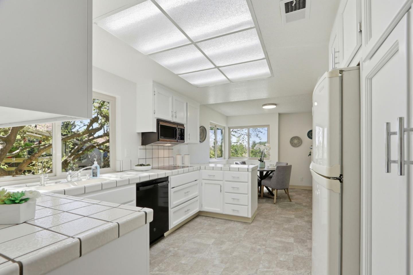 Photo #16: ML82039937 Listing: Photo #16