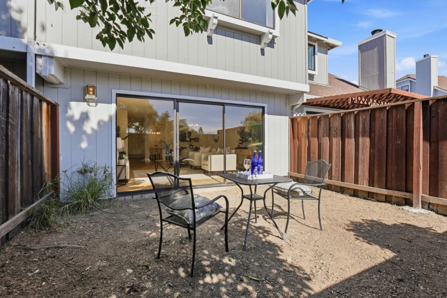 Detail Gallery Image 37 of 38 For 17101 Creekside Cir, Morgan Hill,  CA 95037 - 2 Beds | 2/1 Baths