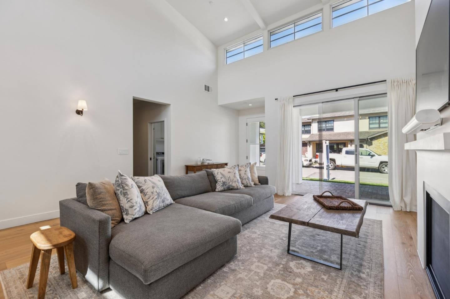 Detail Gallery Image 10 of 51 For 2 Augusta Ct, Los Gatos,  CA 95030 - 4 Beds | 3 Baths