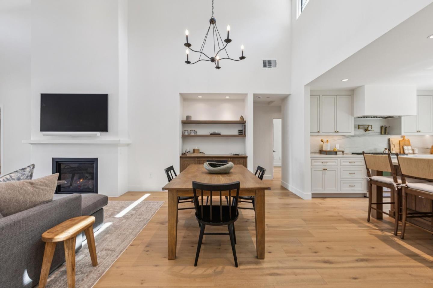 Detail Gallery Image 14 of 51 For 2 Augusta Ct, Los Gatos,  CA 95030 - 4 Beds | 3 Baths