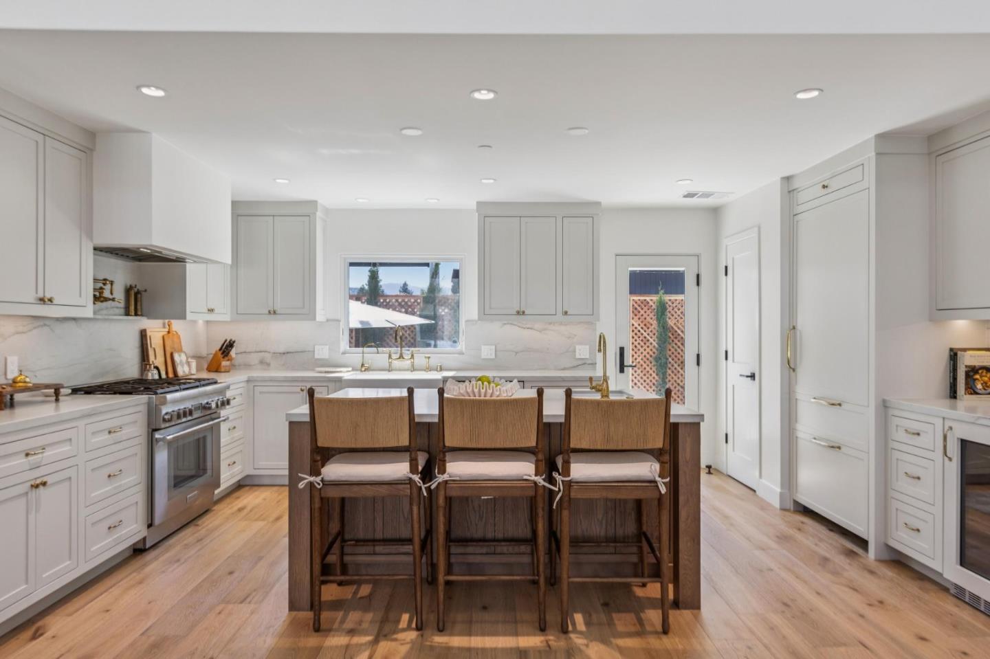 Detail Gallery Image 17 of 51 For 2 Augusta Ct, Los Gatos,  CA 95030 - 4 Beds | 3 Baths