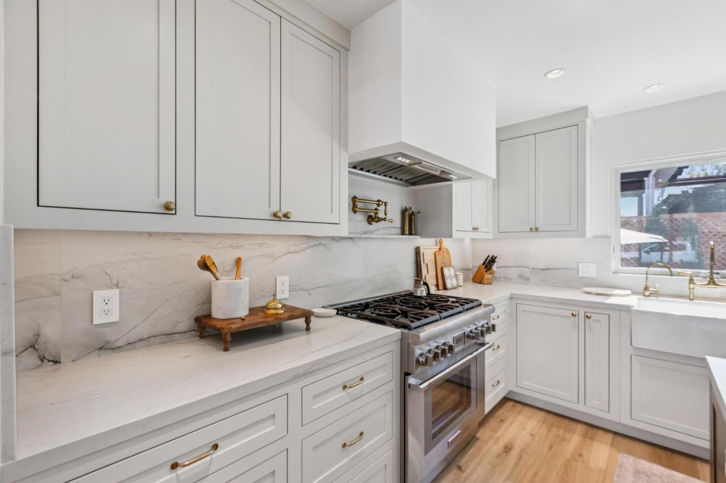 Detail Gallery Image 19 of 51 For 2 Augusta Ct, Los Gatos,  CA 95030 - 4 Beds | 3 Baths