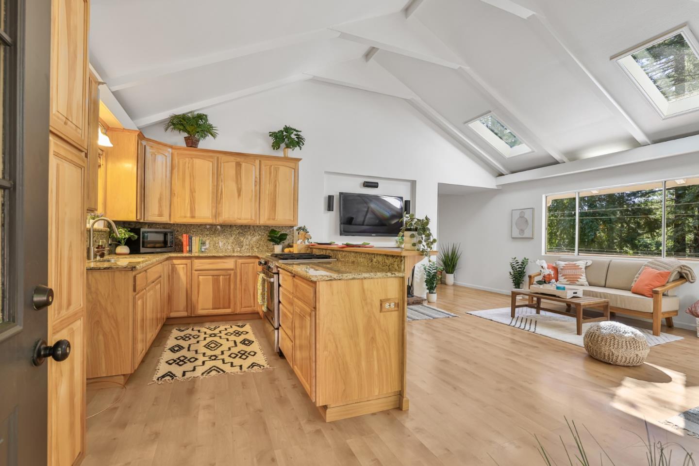 Detail Gallery Image 16 of 46 For 804 Quigg Way, Boulder Creek,  CA 95006 - 2 Beds | 1 Baths