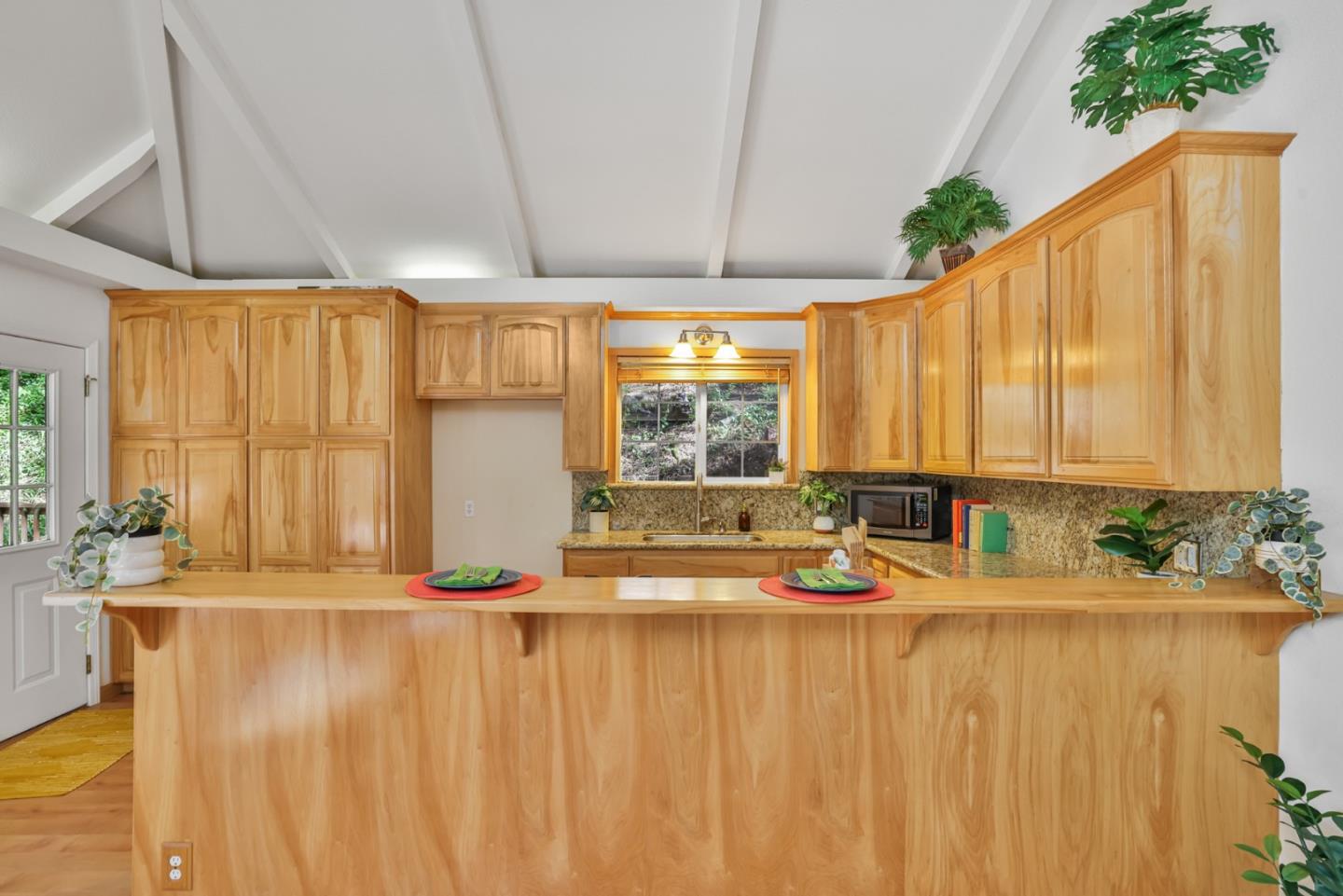 Detail Gallery Image 8 of 46 For 804 Quigg Way, Boulder Creek,  CA 95006 - 2 Beds | 1 Baths