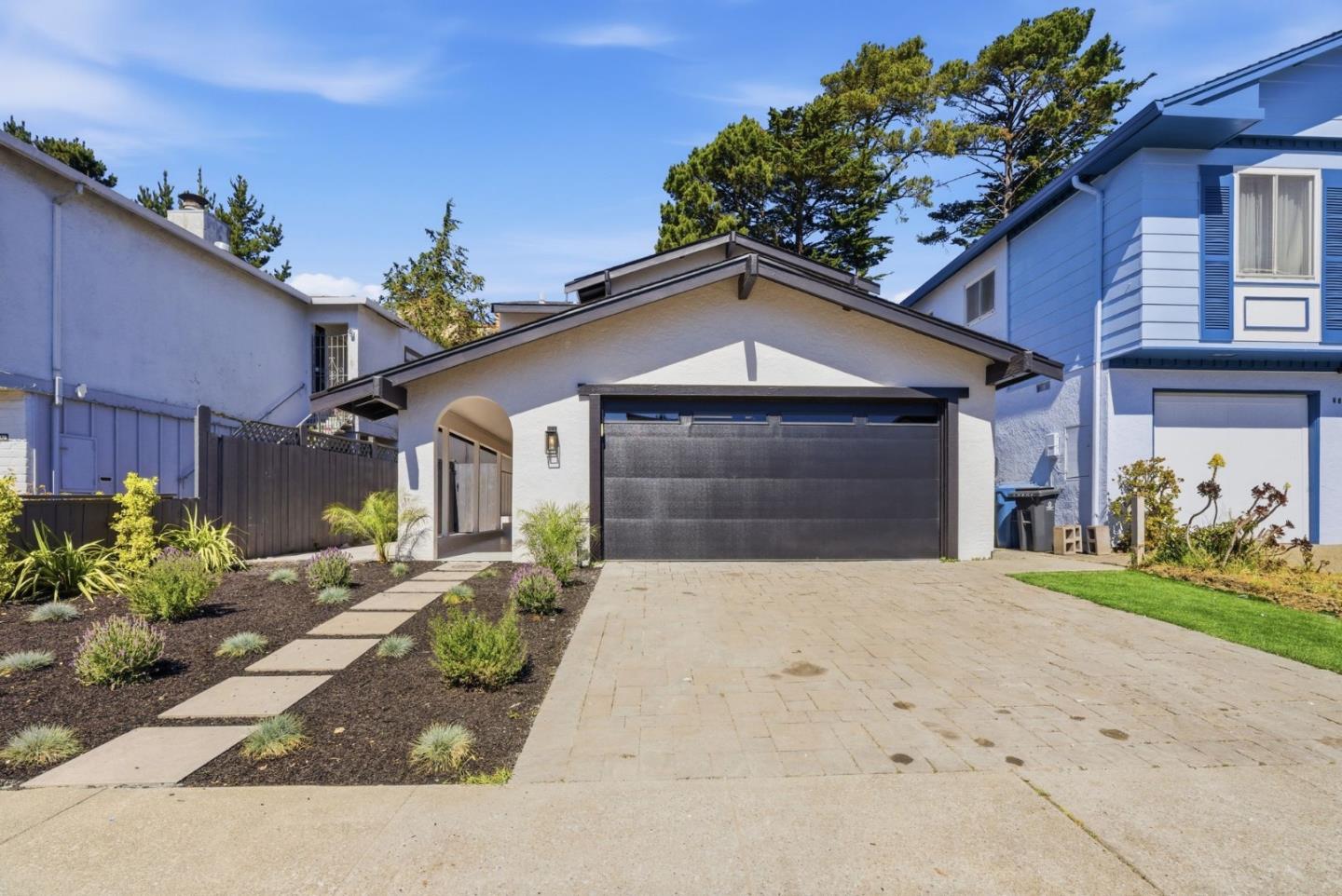 Detail Gallery Image 2 of 62 For 276 Dennis Dr, Daly City,  CA 94015 - 4 Beds | 2/1 Baths