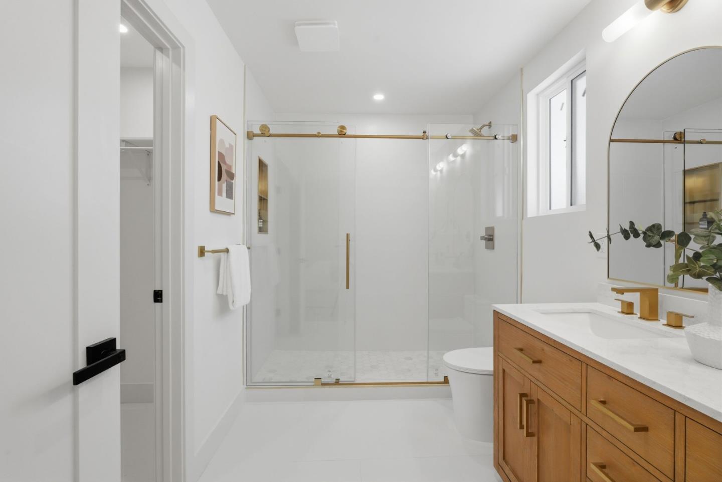 Detail Gallery Image 27 of 62 For 276 Dennis Dr, Daly City,  CA 94015 - 4 Beds | 2/1 Baths