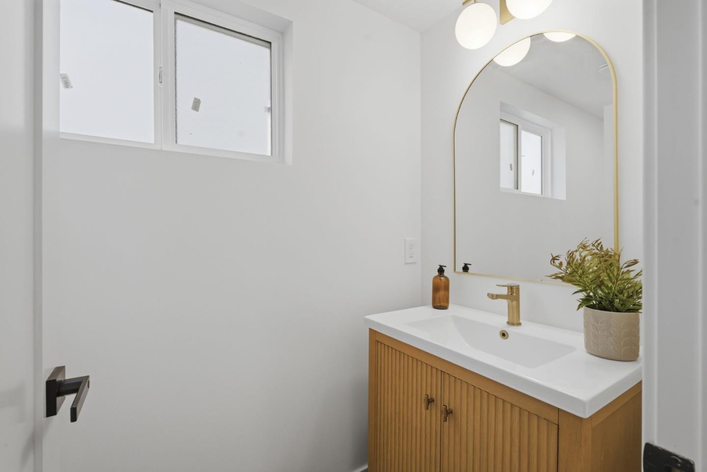 Detail Gallery Image 29 of 62 For 276 Dennis Dr, Daly City,  CA 94015 - 4 Beds | 2/1 Baths