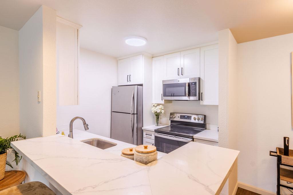 Detail Gallery Image 6 of 39 For 381 Half Moon Ln #209,  Daly City,  CA 94015 - 1 Beds | 1 Baths