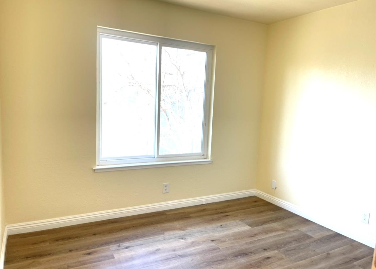 Detail Gallery Image 10 of 16 For 1363 Mcquesten Dr #C,  San Jose,  CA 95122 - 3 Beds | 1/1 Baths