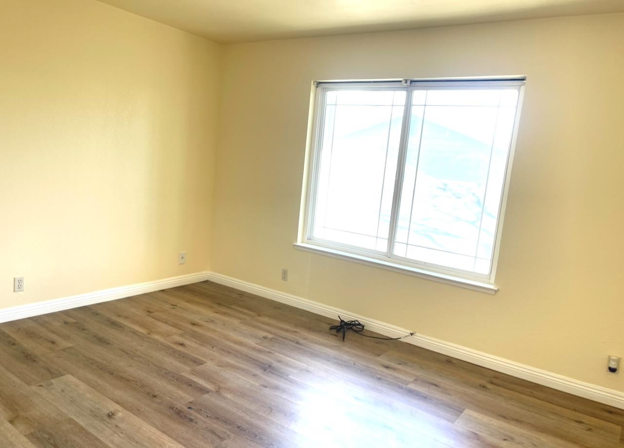 Detail Gallery Image 9 of 16 For 1363 Mcquesten Dr #C,  San Jose,  CA 95122 - 3 Beds | 1/1 Baths