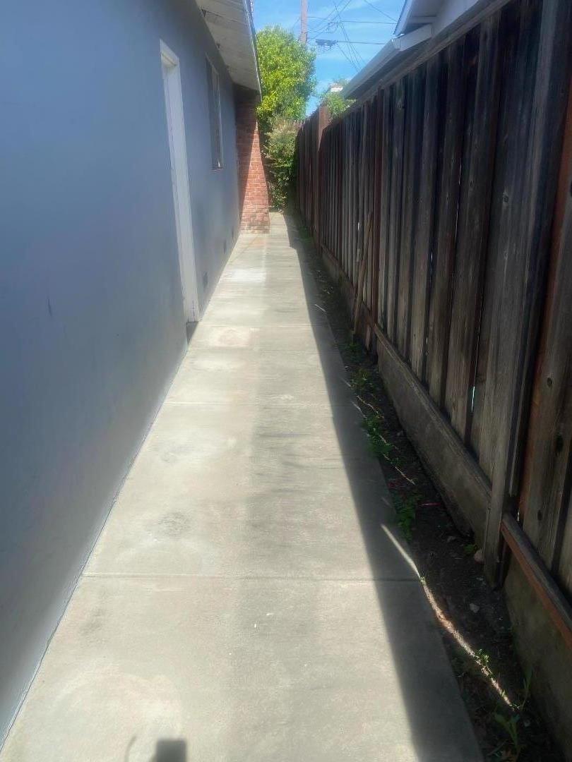 Detail Gallery Image 6 of 6 For 1601 Big Bend Dr, Milpitas,  CA 95035 - 3 Beds | 2 Baths