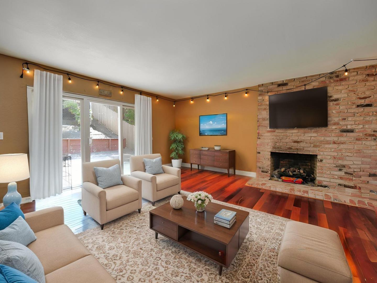 Detail Gallery Image 6 of 18 For 5909 Amend Rd, El Sobrante,  CA 94803 - 4 Beds | 3 Baths