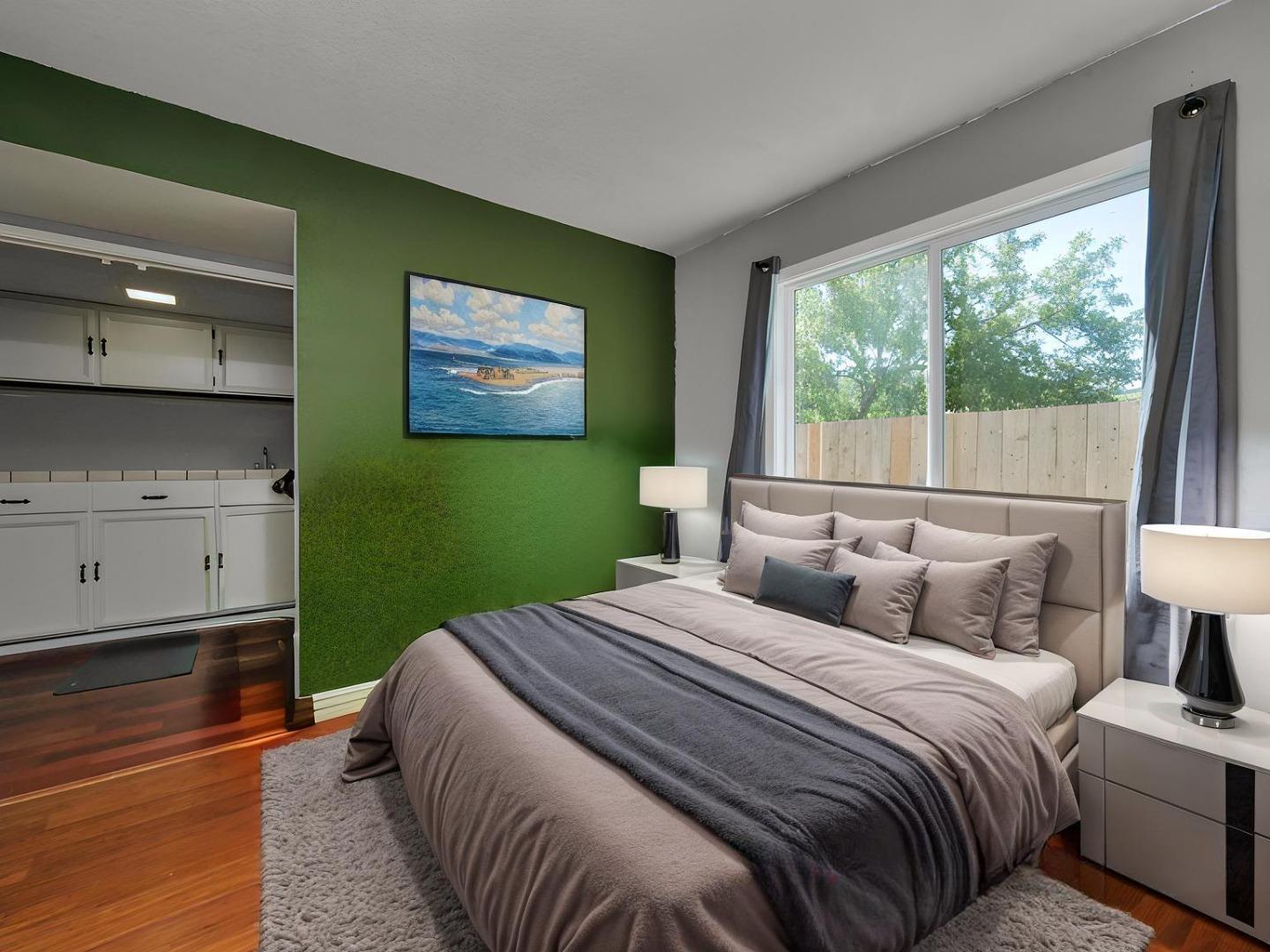 Detail Gallery Image 8 of 18 For 5909 Amend Rd, El Sobrante,  CA 94803 - 4 Beds | 3 Baths