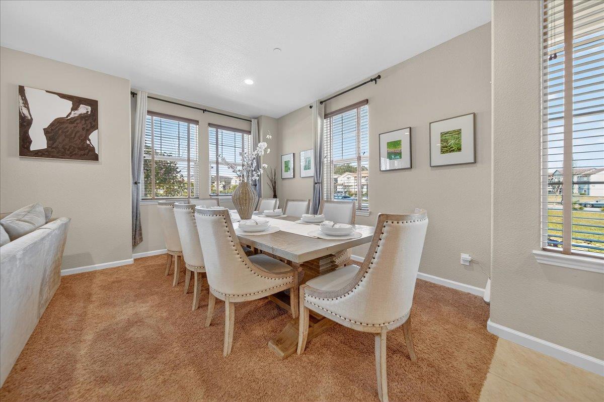 Detail Gallery Image 11 of 43 For 17603 Reynolds St, Marina,  CA 93933 - 3 Beds | 2/1 Baths