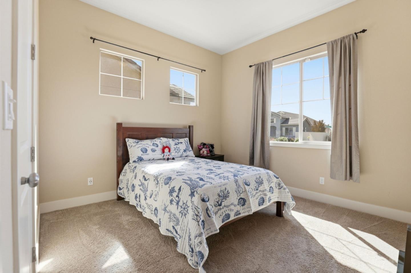 Detail Gallery Image 23 of 41 For 1575 Sunflower Dr, Hollister,  CA 95023 - 4 Beds | 2 Baths