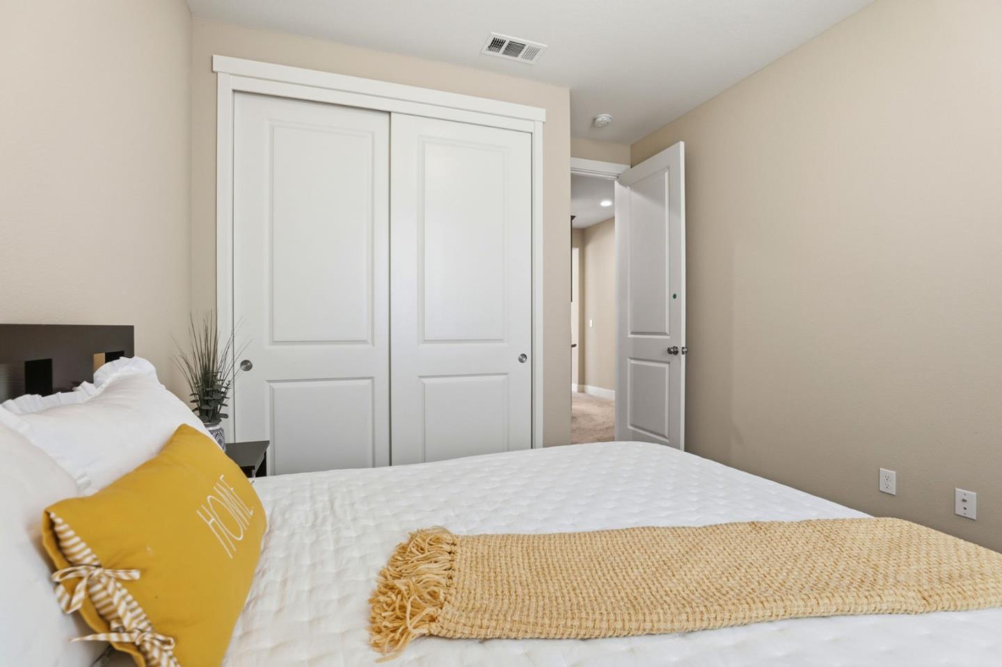 Detail Gallery Image 29 of 41 For 1575 Sunflower Dr, Hollister,  CA 95023 - 4 Beds | 2 Baths