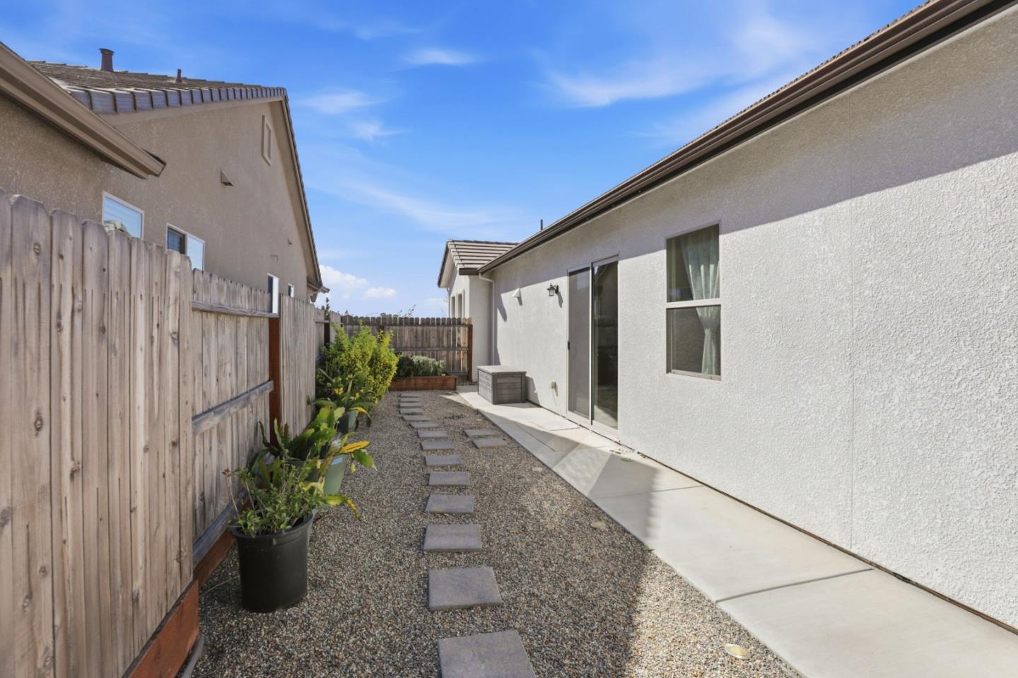 Detail Gallery Image 40 of 41 For 1575 Sunflower Dr, Hollister,  CA 95023 - 4 Beds | 2 Baths