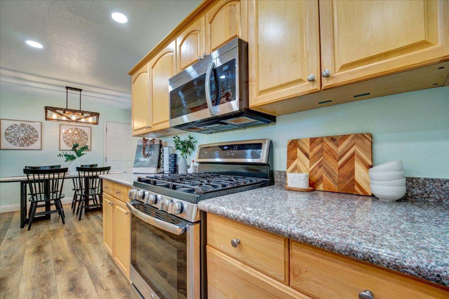 Detail Gallery Image 6 of 36 For 1650 Matheson Rd, Concord,  CA 94521 - 3 Beds | 2 Baths