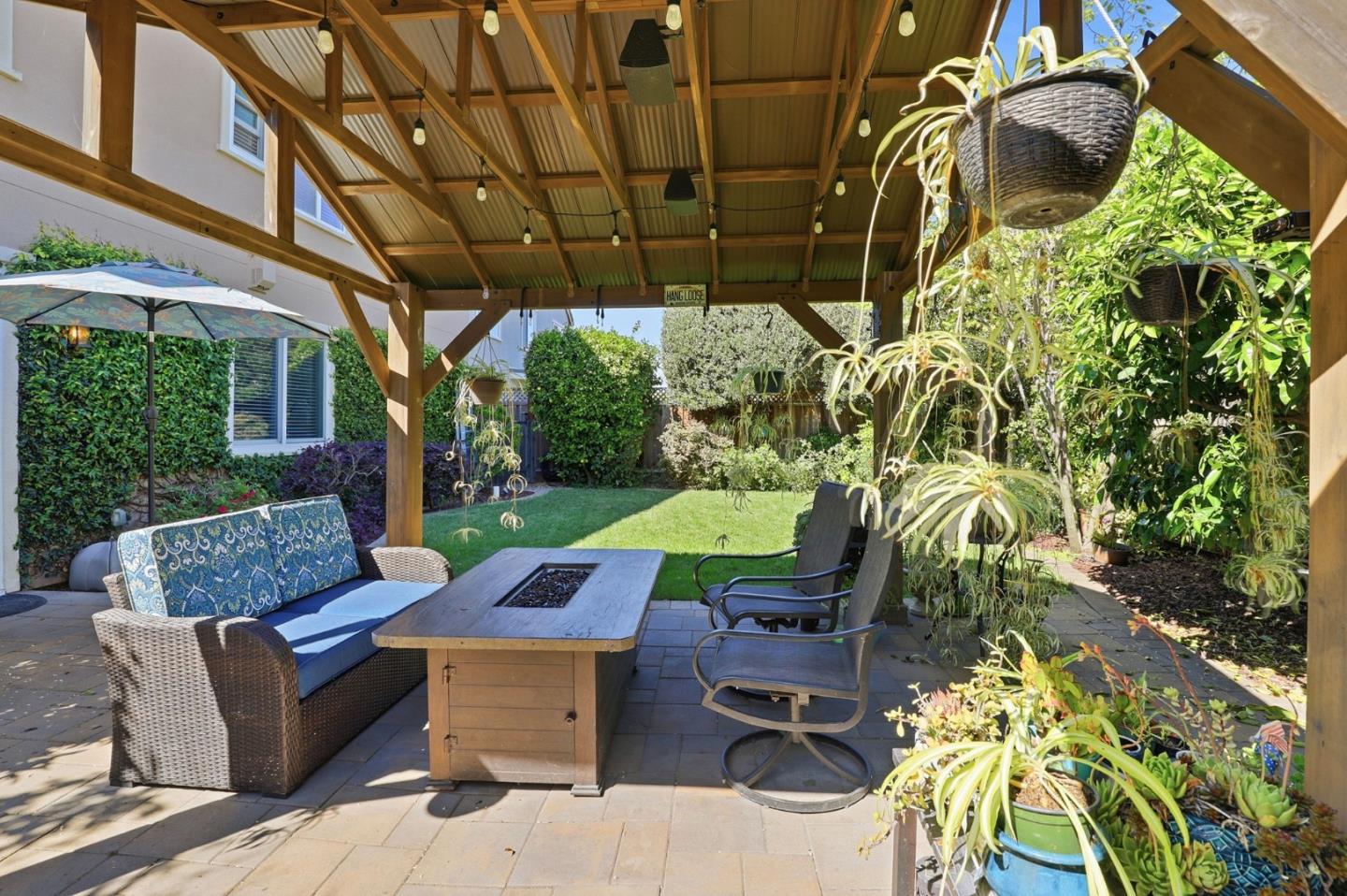 Detail Gallery Image 29 of 35 For 9554 Rodeo Dr, Gilroy,  CA 95020 - 5 Beds | 3 Baths