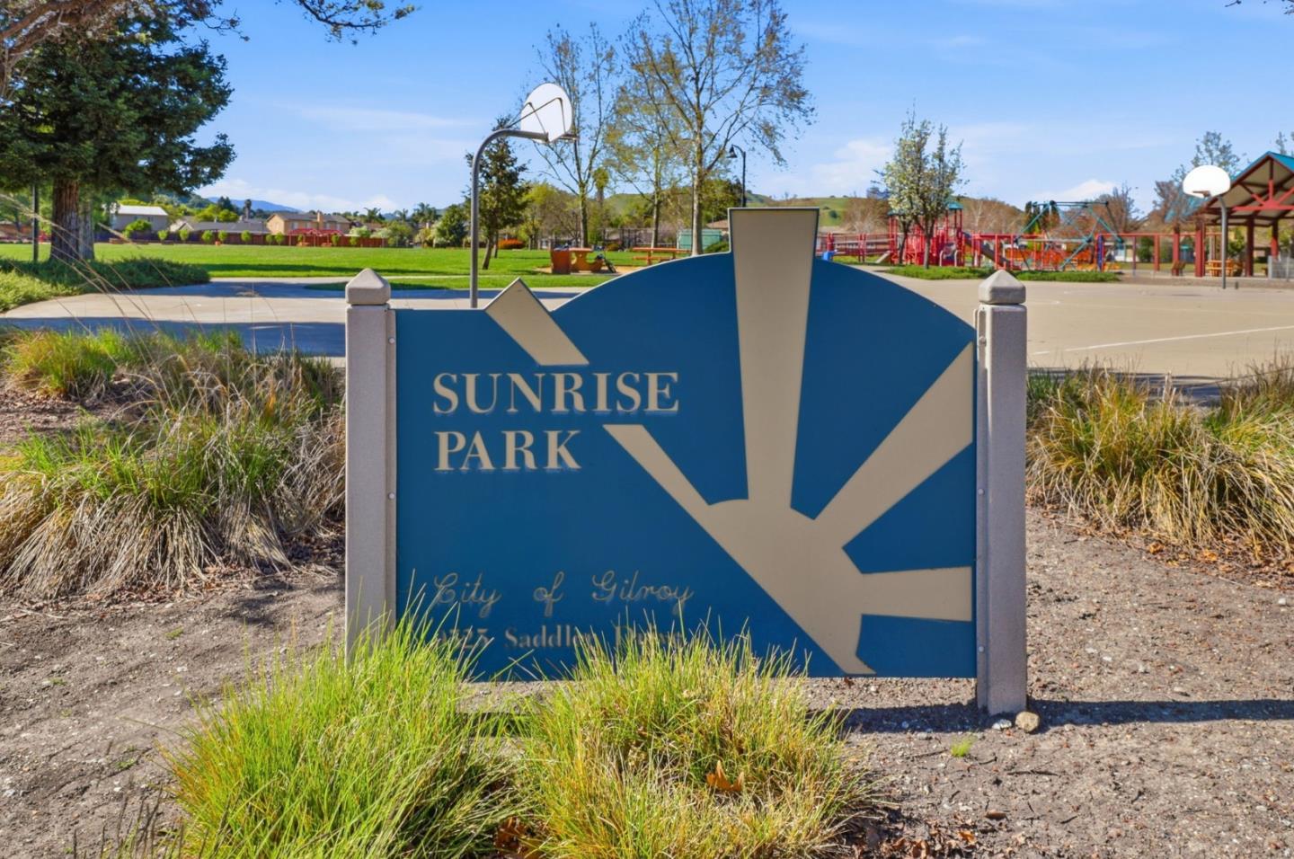 Detail Gallery Image 33 of 35 For 9554 Rodeo Dr, Gilroy,  CA 95020 - 5 Beds | 3 Baths