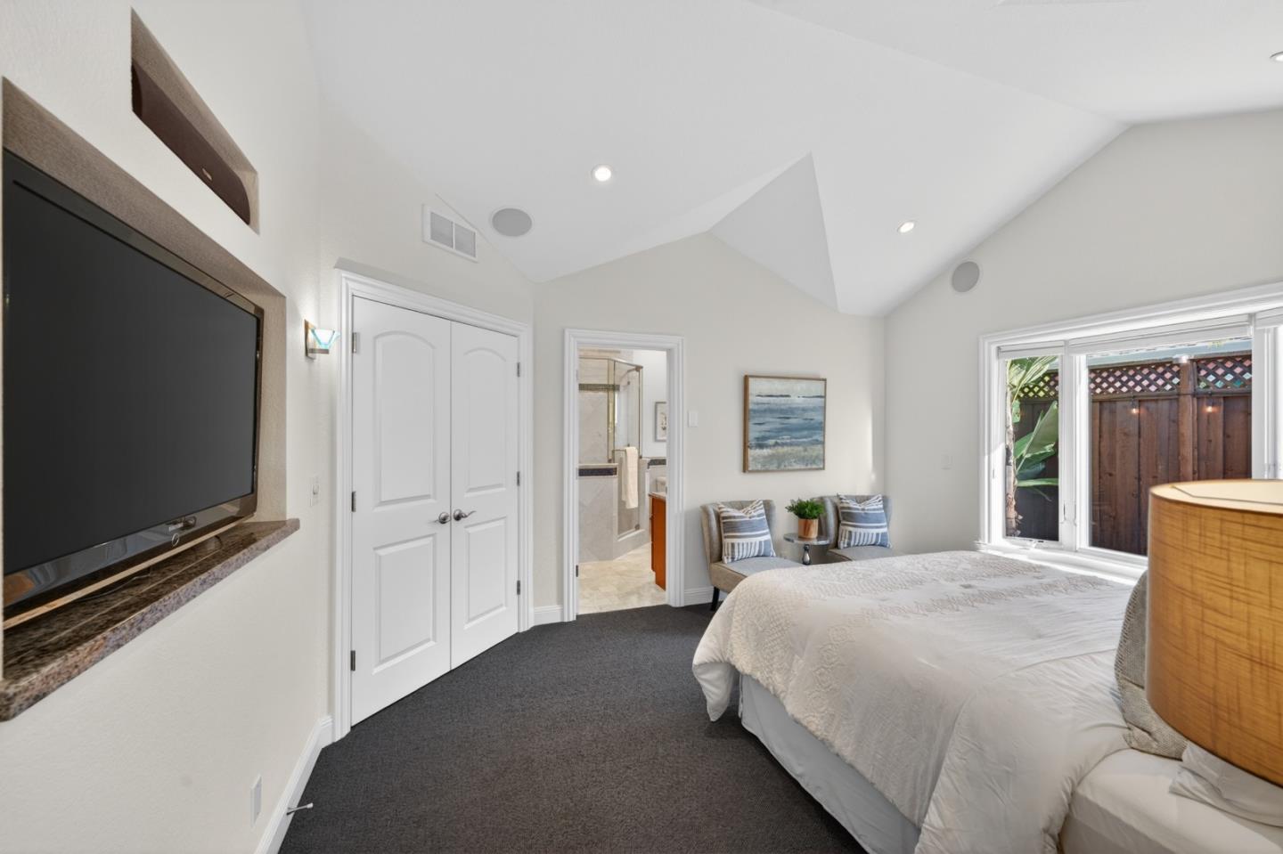 Detail Gallery Image 23 of 97 For 1487 Fallen Leaf Ln, Los Altos,  CA 94024 - 5 Beds | 4 Baths