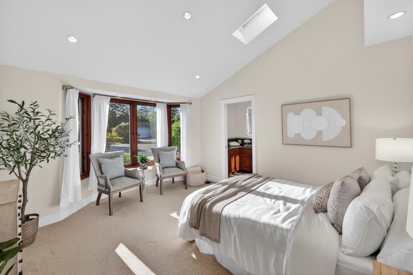 Detail Gallery Image 36 of 97 For 1487 Fallen Leaf Ln, Los Altos,  CA 94024 - 5 Beds | 4 Baths