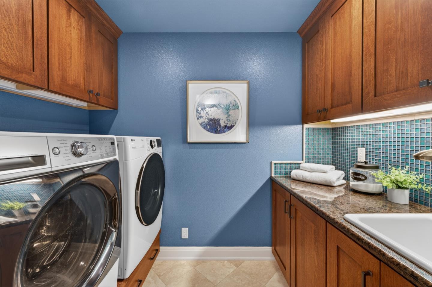 Detail Gallery Image 42 of 97 For 1487 Fallen Leaf Ln, Los Altos,  CA 94024 - 5 Beds | 4 Baths